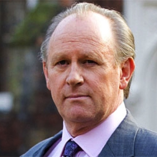 Peter Davison Rubbishes Female Doctor, Swipes at Michael Grade